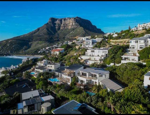 5 BEDROOM HOUSE FOR SALE IN LLANDUDNO